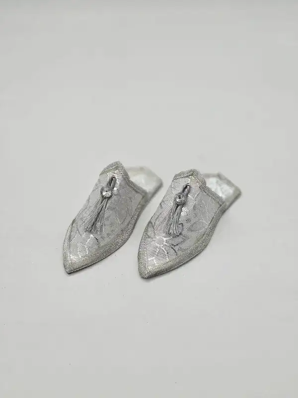 12 כפכפים מרוקאים לעיצוב שולחן חינה