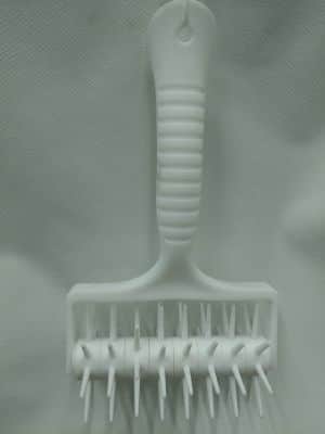 גלגלת בצק חורים לבן