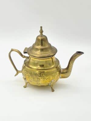 קומקום מרוקאי עתיק ממרוקו זהב