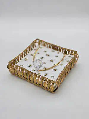 מתקן מפיות "יהלום" צבע זהב